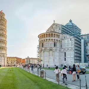 A Due Passi Dai Miracoli Casa vacanze Pisa